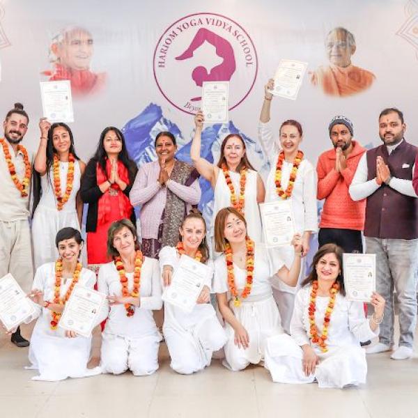Hariom Yog Vidhya School